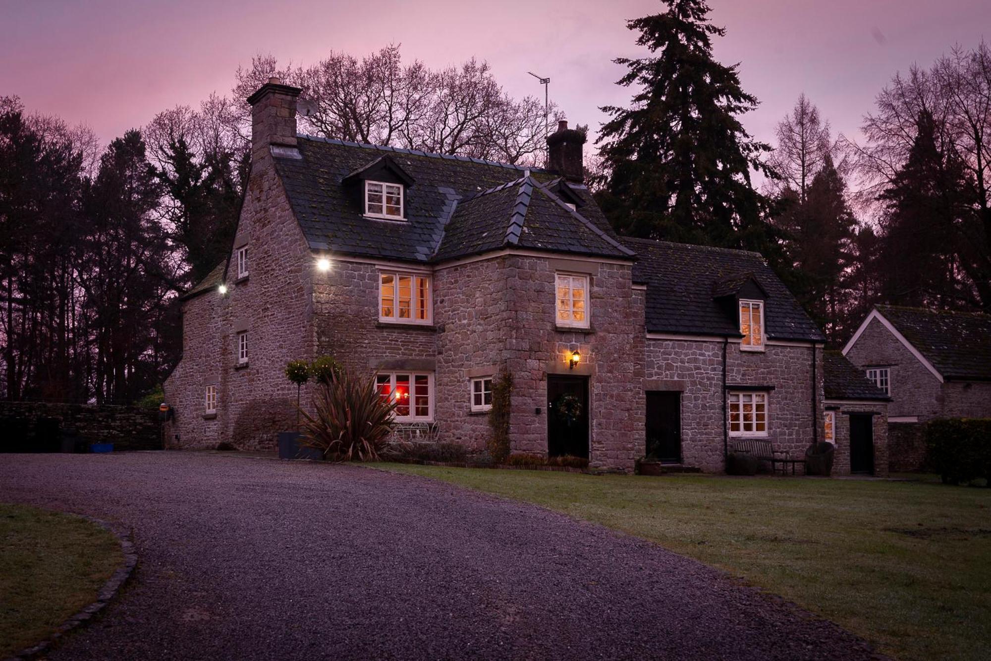 Danby Lodge Lydney Exterior foto